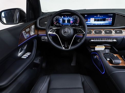 New 2025 Mercedes-Benz GLE 450 4MATIC image 13