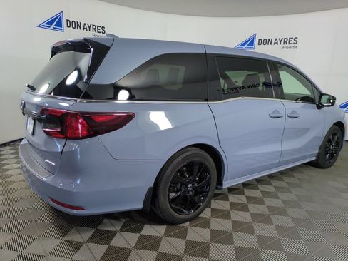 Certified 2024 Honda Odyssey Sport image 9