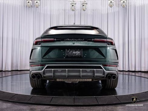 Used 2021 Lamborghini Urus AWD/4WD image 11