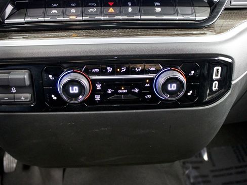 Used 2025 Chevrolet Silverado 1500 LT image 18