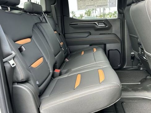 New 2026 GMC Sierra 1500 AT4 w/ AT4 Premium Package AWD/4WD image 28