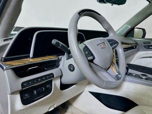 Used 2022 Cadillac Escalade Premium Luxury Platinum AWD/4WD image 12