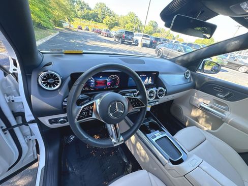 Used 2026 Mercedes-Benz GLA 250 4MATIC image 12