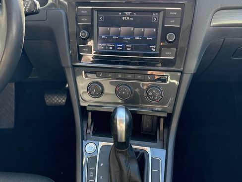 Used 2021 Volkswagen Golf 4-Door FWD image 15