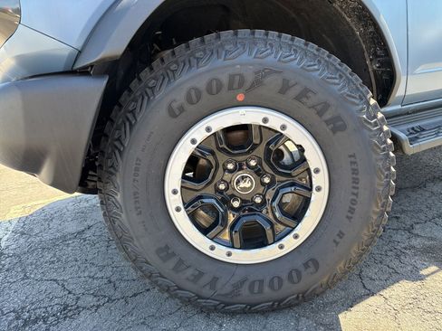 New 2025 Ford Bronco Outer Banks w/ Sasquatch Package AWD/4WD image 39