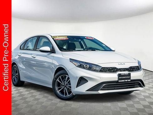 Certified 2023 Kia Forte LXS image 2