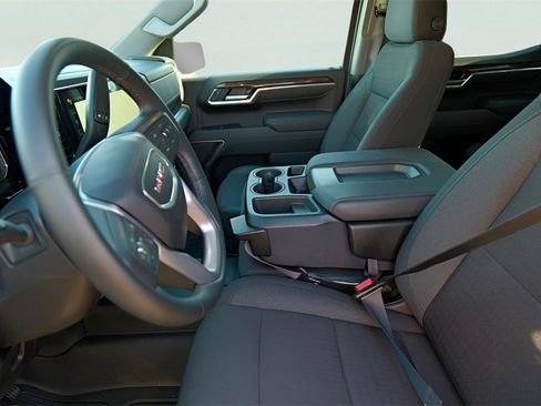 New 2025 GMC Sierra 1500 Elevation image 8