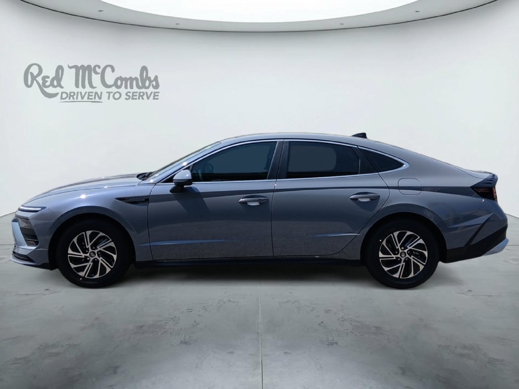 New 2026 Hyundai Sonata Blue FWD image 2
