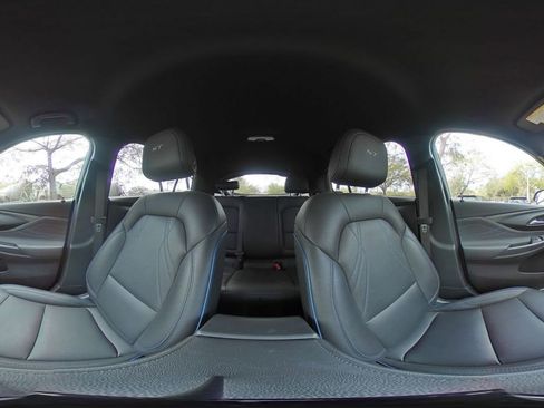 Used 2025 Buick Envista Sport Touring image 48