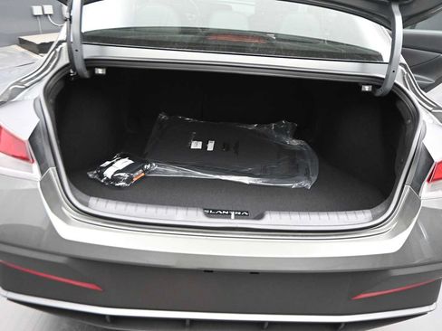 New 2026 Hyundai Elantra SEL Sport FWD image 15