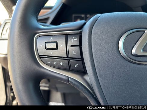 Certified 2025 Lexus ES 350 w/ Premium Package image 29