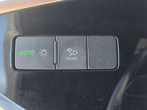 Used 2020 Audi Q3 2.0T Premium Plus w/ Premium Plus Package AWD/4WD image 25