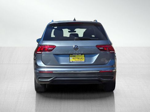 Used 2024 Volkswagen Tiguan SE FWD image 6