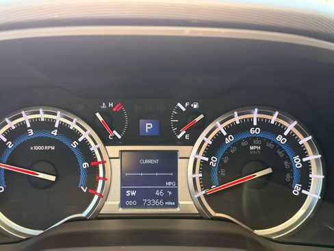 Used 2019 Toyota 4Runner SR5 image 17