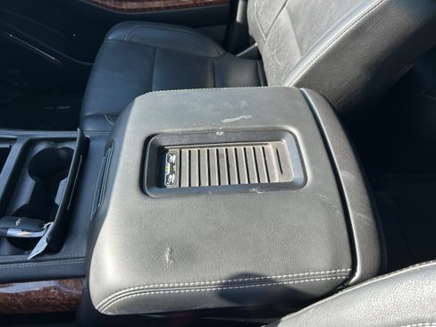 Used 2016 Chevrolet Tahoe LTZ RWD image 27