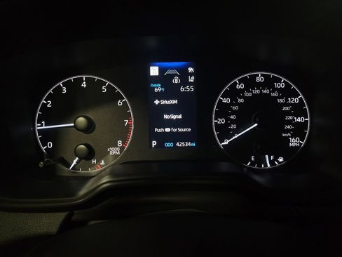 Used 2024 Toyota Corolla LE image 23