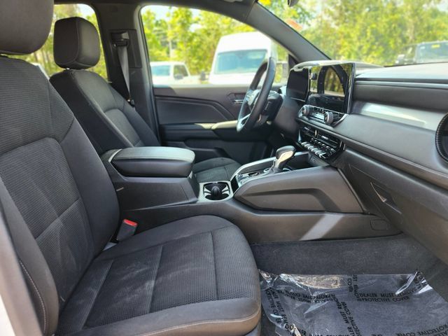 Used 2023 Chevrolet Colorado LT w/ LT Convenience Package II AWD/4WD image 11