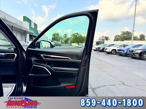 Used 2025 Kia Telluride S AWD/4WD image 55