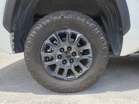 Used 2025 Toyota Tundra SR5 w/ SR5 Premium Package RWD image 21