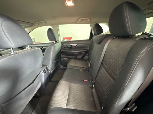 Used 2017 Nissan Rogue S FWD image 40