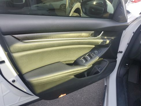 Used 2021 Honda Accord EX-L image 8