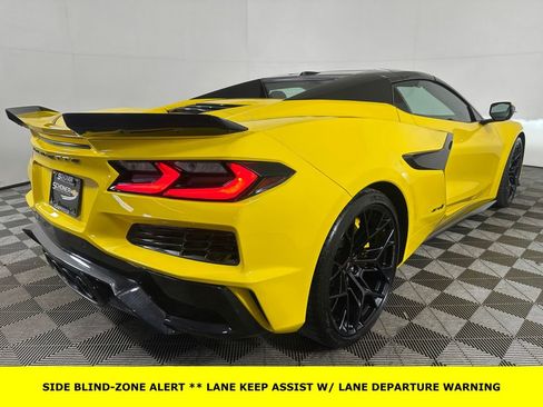 Used 2025 Chevrolet Corvette ZR1 w/ Stealth Interior Trim Package RWD image 9