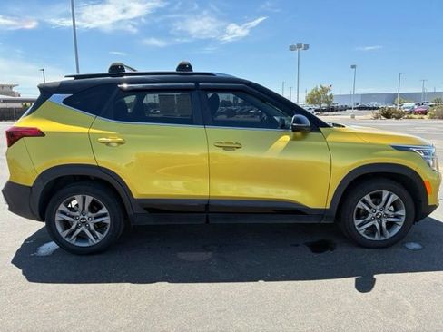 Used 2021 Kia Seltos S FWD image 7