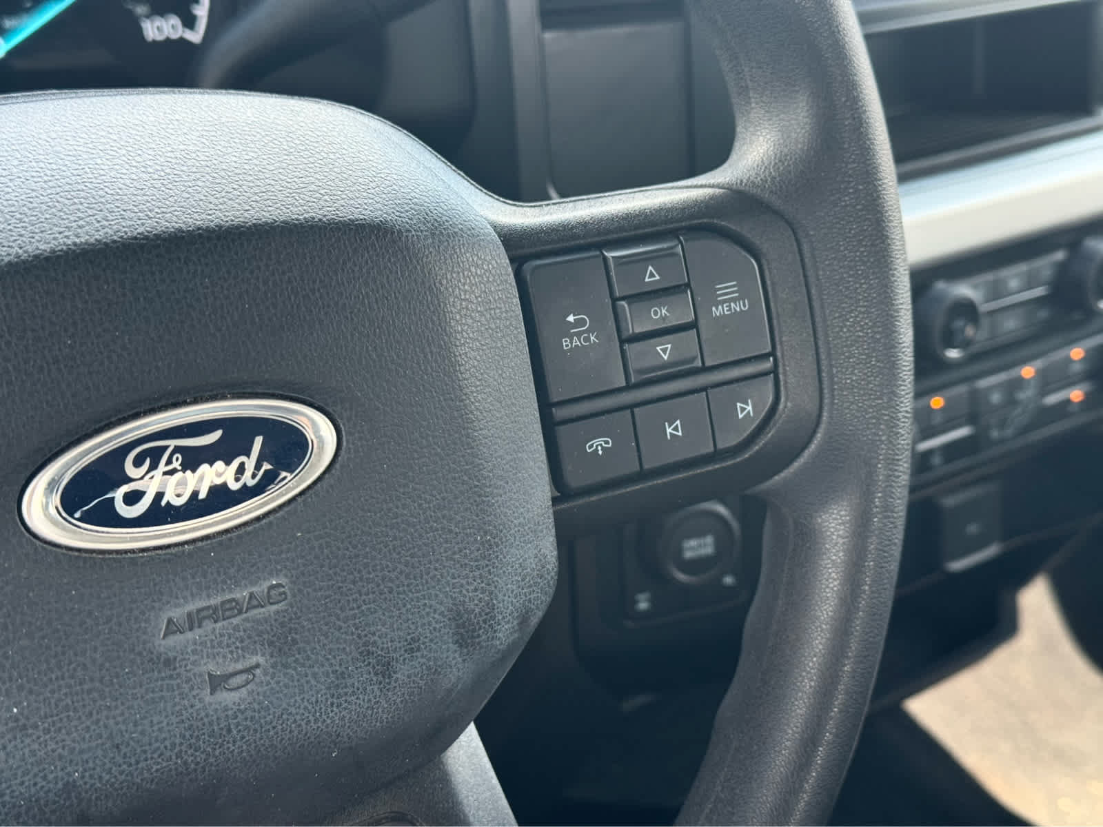 Used 2023 Ford F250 XL w/ STX Appearance Package AWD/4WD image 11