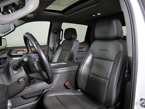 Used 2022 GMC Sierra 1500 Denali AWD/4WD image 12