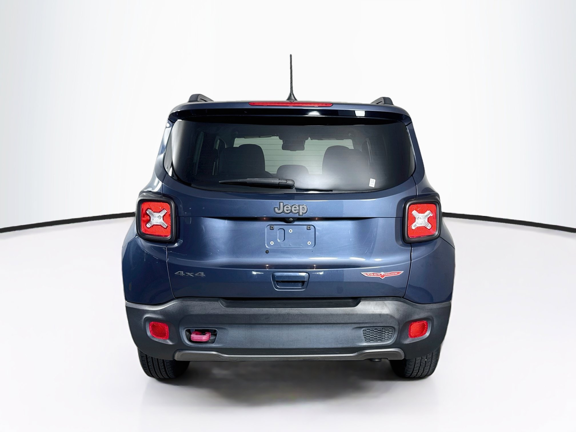 Used 2022 Jeep Renegade Trailhawk AWD/4WD image 31