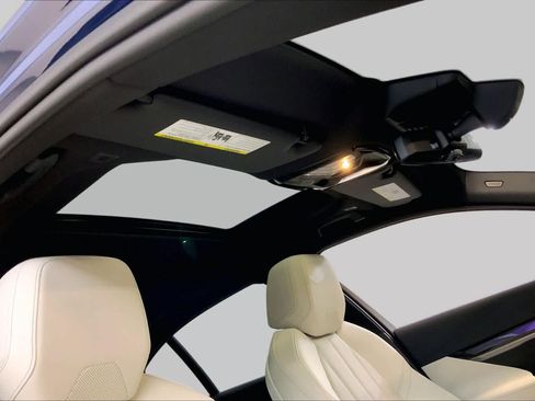 Used 2024 BMW i5 eDrive40i w/ Premium Package RWD image 13