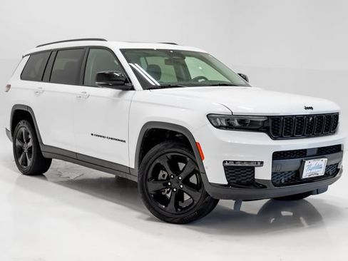 Used 2022 Jeep Grand Cherokee L Limited w/ Luxury Tech Group II AWD/4WD image 6
