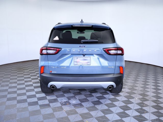 Certified 2025 Ford Escape Platinum AWD/4WD image 5