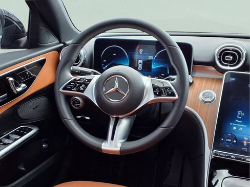 Used 2023 Mercedes-Benz C 300 Sedan image 14