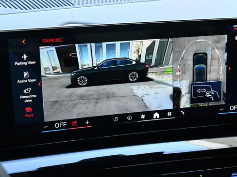 Certified 2024 BMW 530i 530i w/ M Sport Package image 24