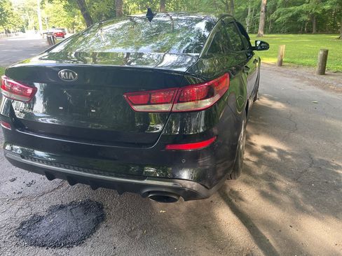 Used 2020 Kia Optima LX FWD image 24