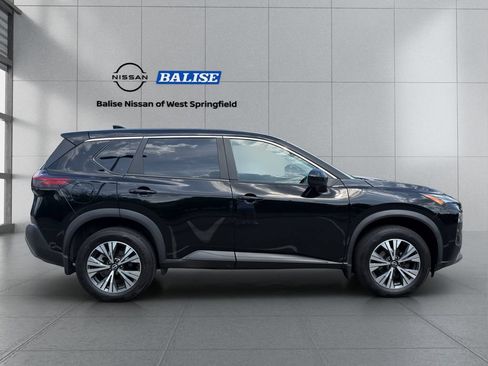 Used 2023 Nissan Rogue SV AWD/4WD image 8