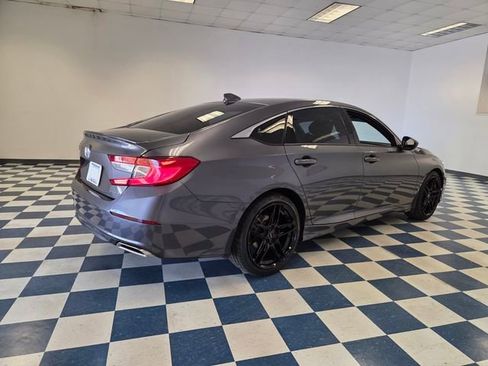 Used 2020 Honda Accord Sport image 8