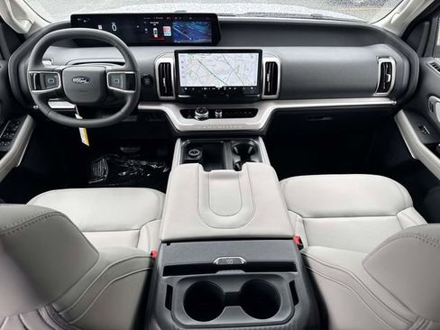 New 2026 Ford Expedition Max Active image 21