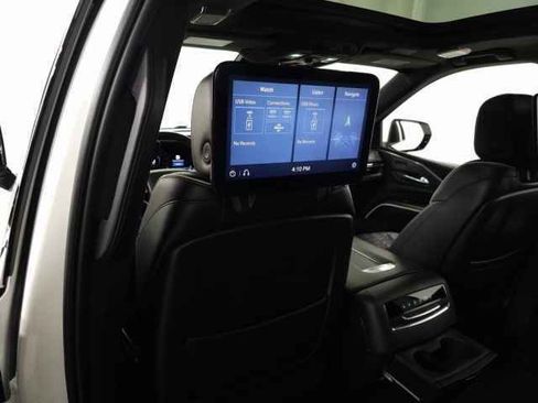 Used 2021 Cadillac Escalade Premium Luxury Platinum image 45