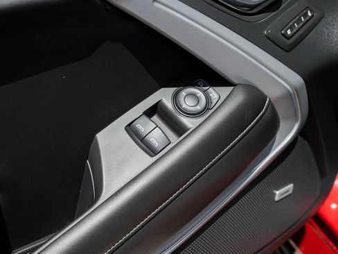 Used 2016 Chevrolet Camaro SS RWD image 25
