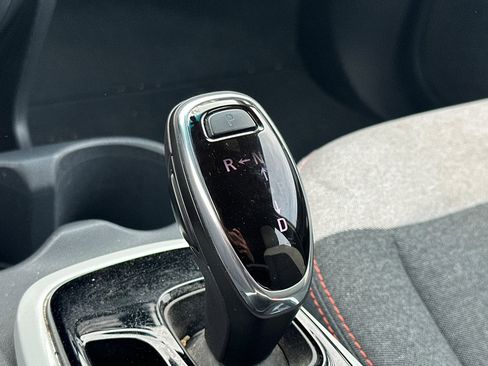 Used 2019 Chevrolet Bolt LT image 33