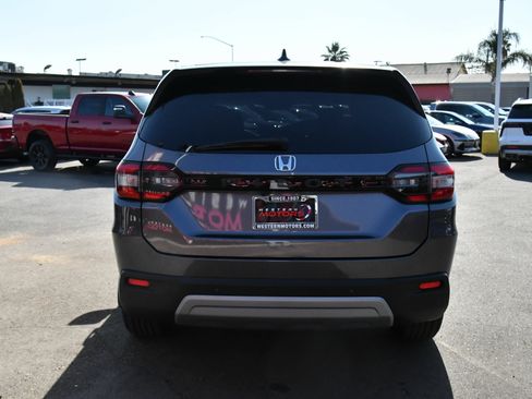Used 2024 Honda Pilot EX-L image 7