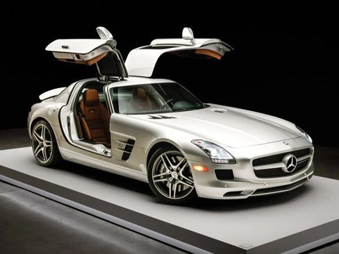 Used 2011 Mercedes-Benz SLS AMG Coupe image 9