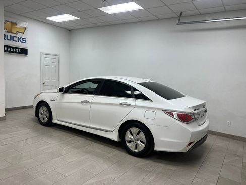 Used 2014 Hyundai Sonata Hybrid image 13