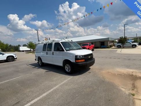 Used 2025 Chevrolet Express 2500 w/ Driver Convenience Package RWD image 8