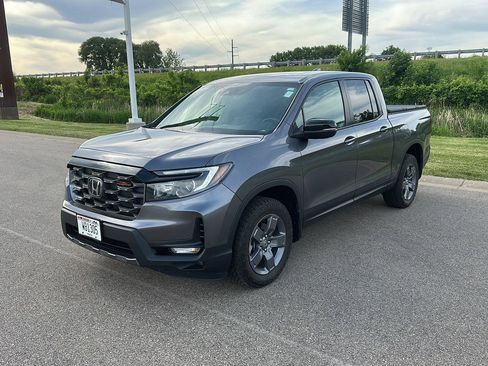 Used 2024 Honda Ridgeline TrailSport image 7