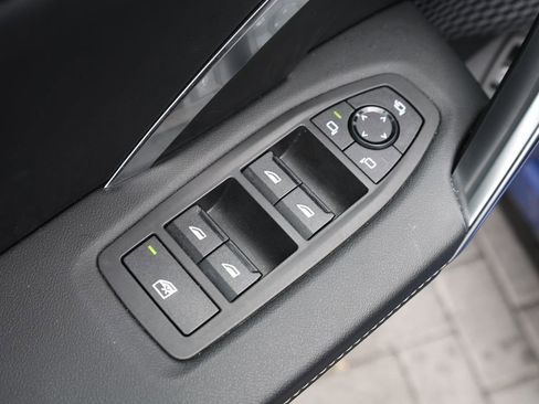 Used 2025 BMW X1 xDrive28i image 12