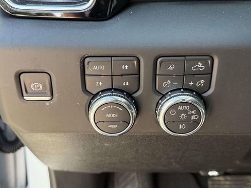 New 2026 GMC Sierra 2500 Denali w/ Denali Reserve Package AWD/4WD image 22