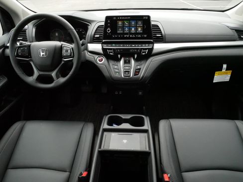 Certified 2026 Honda Odyssey EX-L image 10